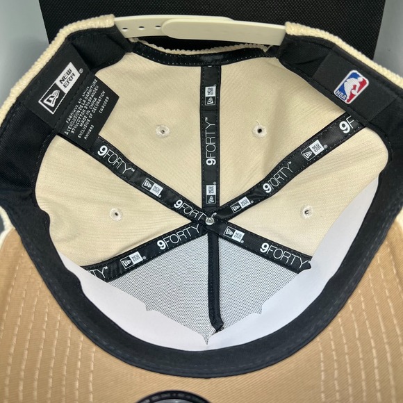 New Era 9FORTY A-Frame Los Angeles Lakers Corduroy Snapback Hat Tan 14132491 - Picture 4 of 5